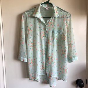 Candie’s Butterfly Button-down Blouse